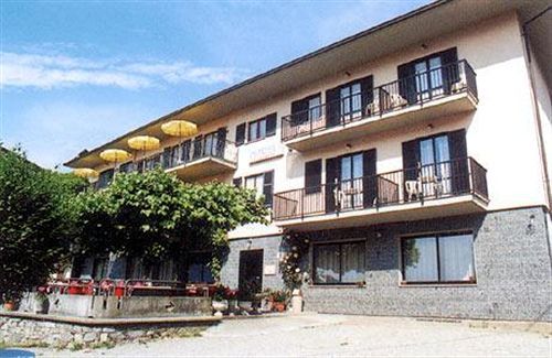 Hotel La Capannina Massino Visconti Exterior foto